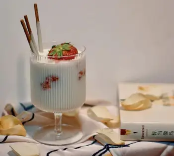 Desertinės taurės Vertikali juostelė ledų puodelio aukštos grožio sulčių puodeliai gėrimo, puodeliai jogurto desertas puodelio ledų stiklo SN3592